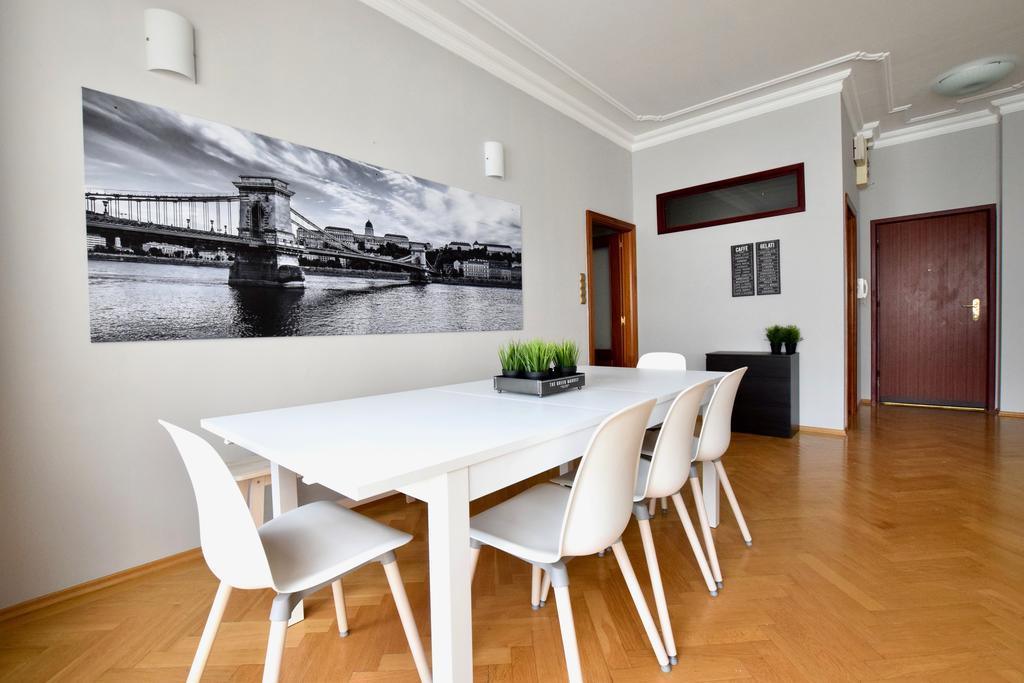 Standerd Apartment By Hi5 - Lovag Family Suites Будапеща Екстериор снимка