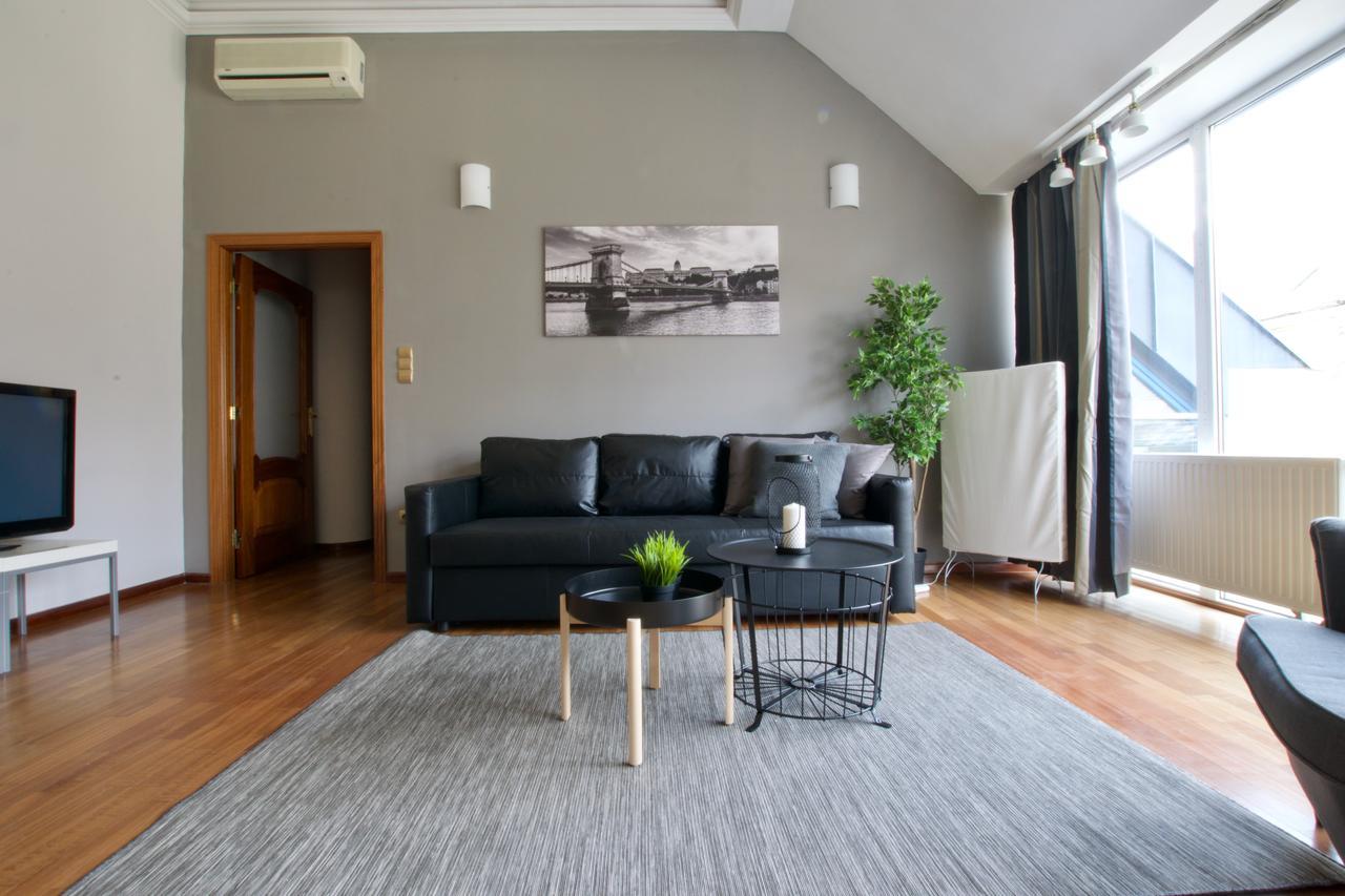 Standerd Apartment By Hi5 - Lovag Family Suites Будапеща Екстериор снимка