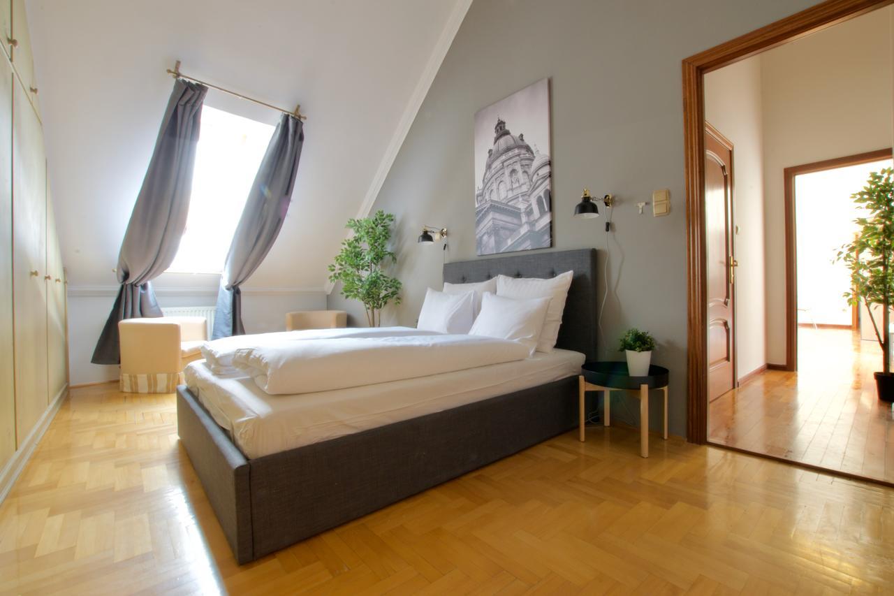 Standerd Apartment By Hi5 - Lovag Family Suites Будапеща Екстериор снимка